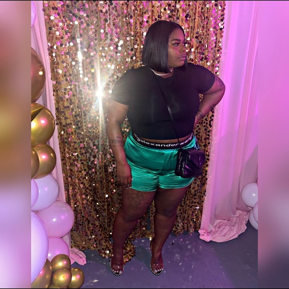 Meet your Posher, Neet - Picture 9 of 17